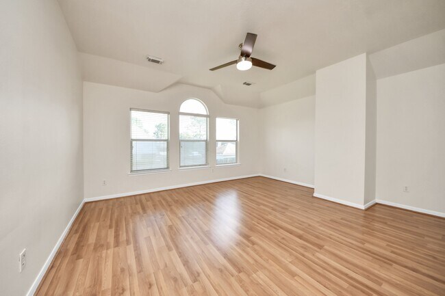 Building Photo - 6950 Sterling Meadow Dr