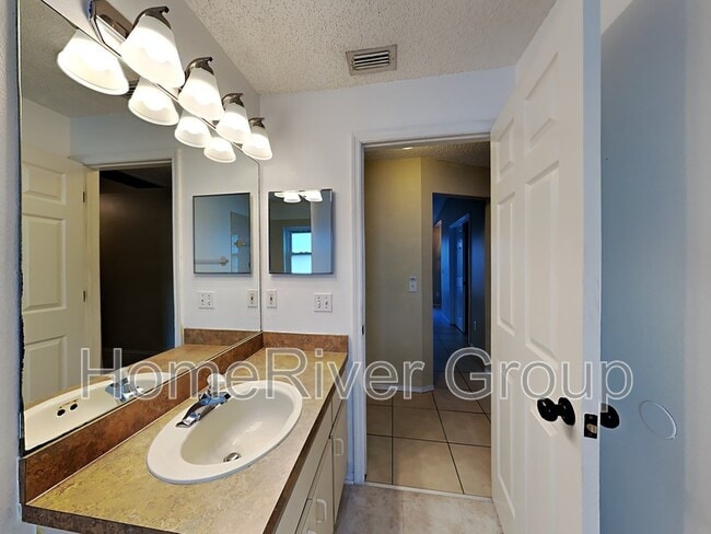 Building Photo - 9824 Morris Glen Way