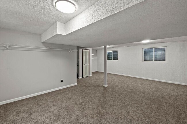 Building Photo - 1404 Imperial Rd