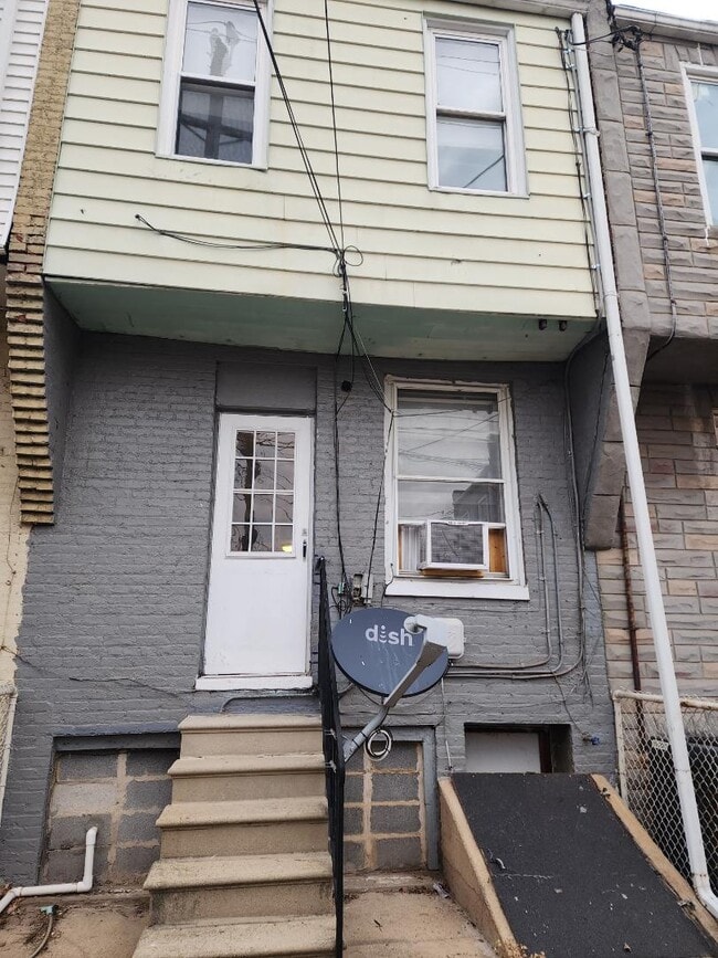 Building Photo - 3111 McElderry St