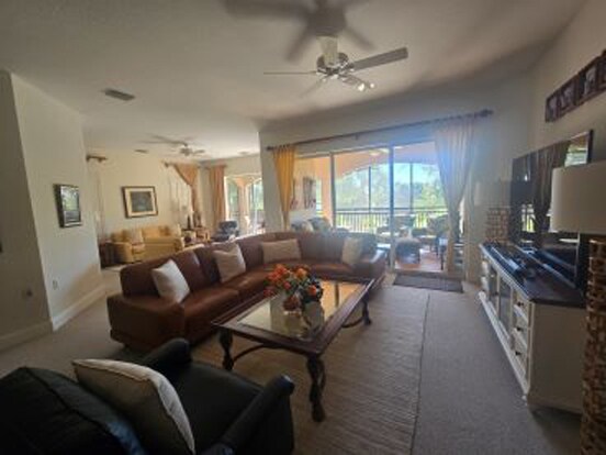 Building Photo - 9142 Cherry Oaks Ln