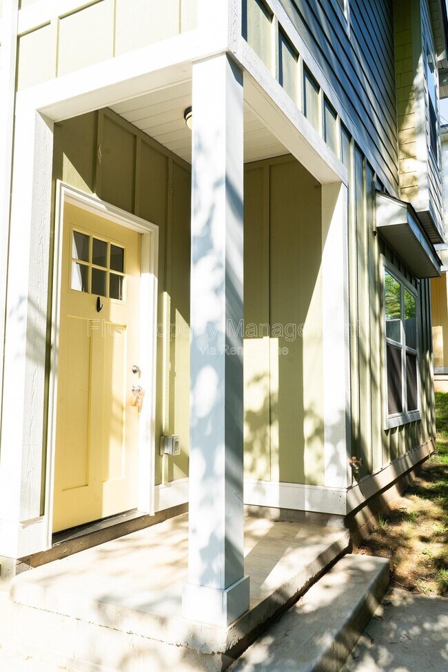 Building Photo - 3225 Bikers Path Wy