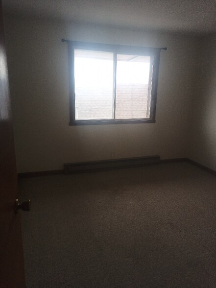 Building Photo - 2915 Park Terrace Dr