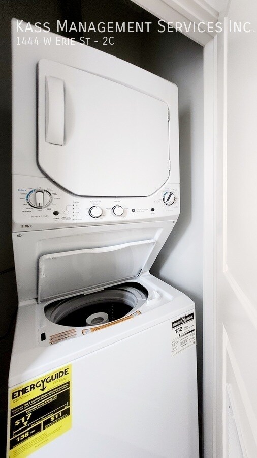 Building Photo - 1444 W Erie St