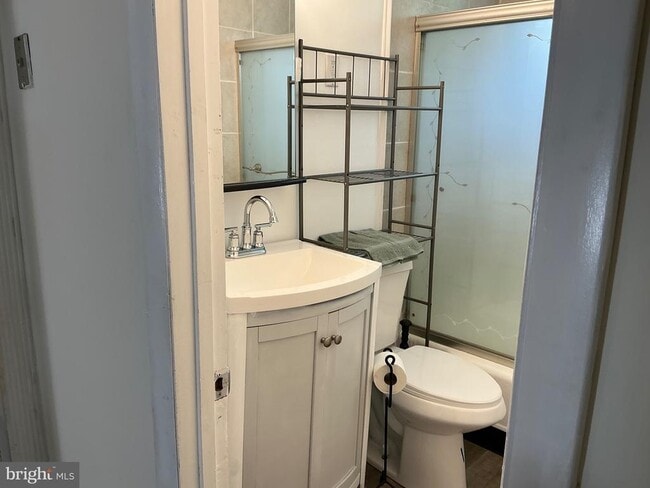 Building Photo - 818 Balsamtree Pl
