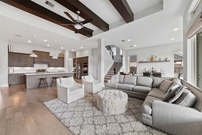Building Photo - 1102 McMurtry Ridge Dr