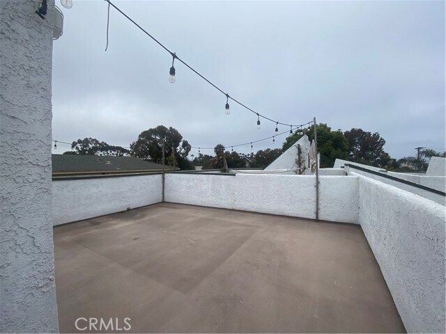 Building Photo - 404 N Broadway