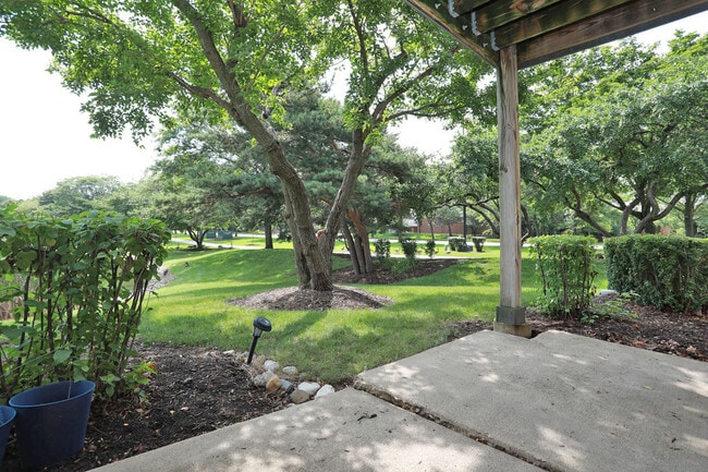 Building Photo - 1 Trails Dr