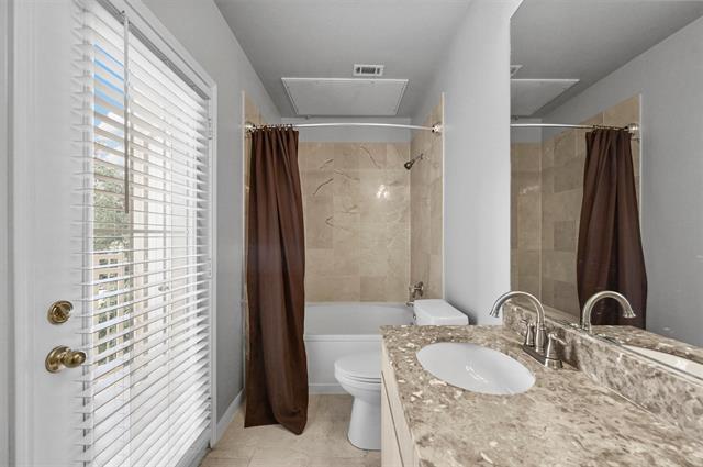 Building Photo - 3225 Turtle Creek Blvd