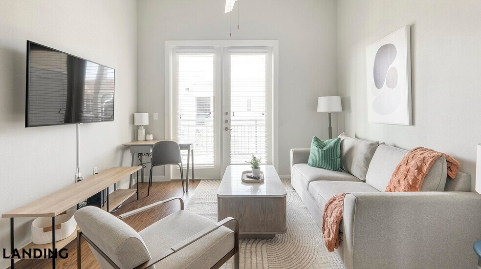 Building Photo - 4300 Cromwell Dr