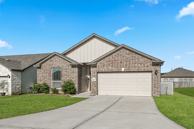 Building Photo - 11107 Lulu Ln