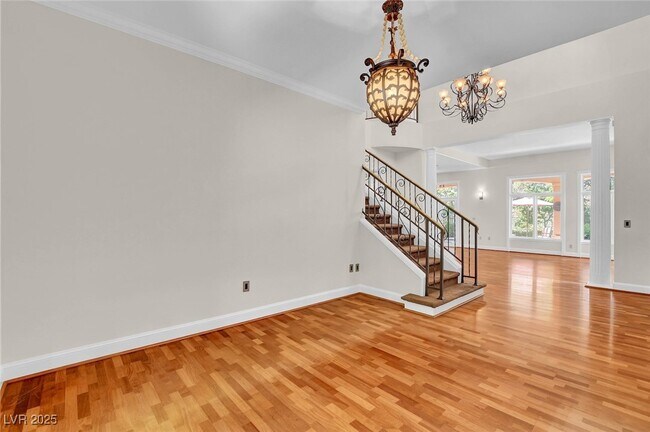 Building Photo - 9005 Opus Dr