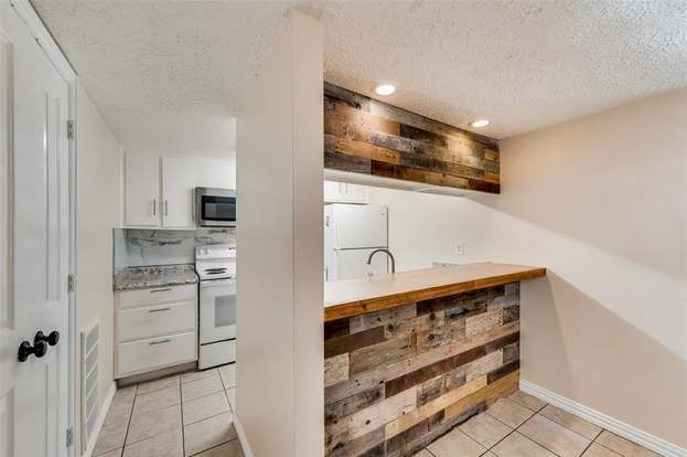 Building Photo - 3121 Park Ln