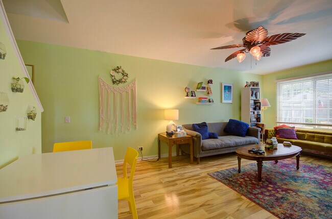 Building Photo - 1608 Normantown Rd