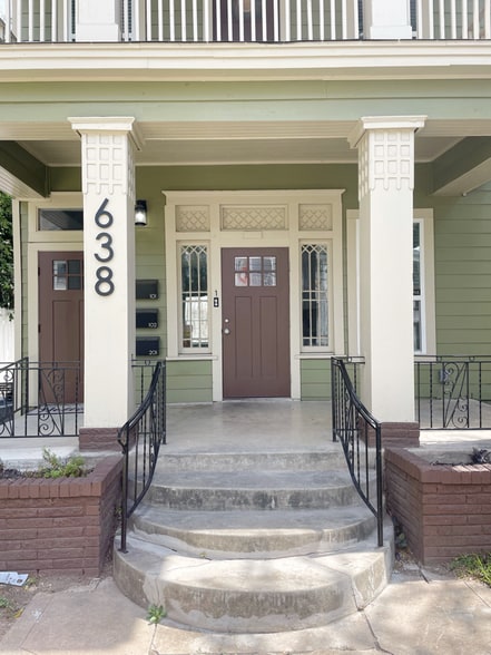 Building Photo - 638 W Elmira St