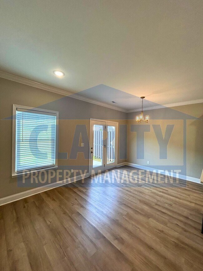Building Photo - Modern two bedroom townhome!