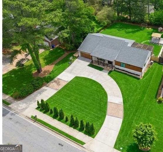 Building Photo - 4130 Lower Roswell Rd