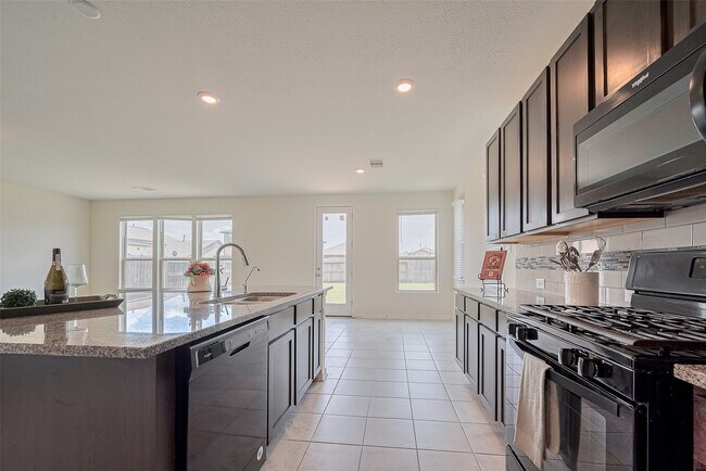 Building Photo - 25327 Cheshire Knoll St