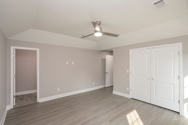 Building Photo - 1229 Berwick Trail