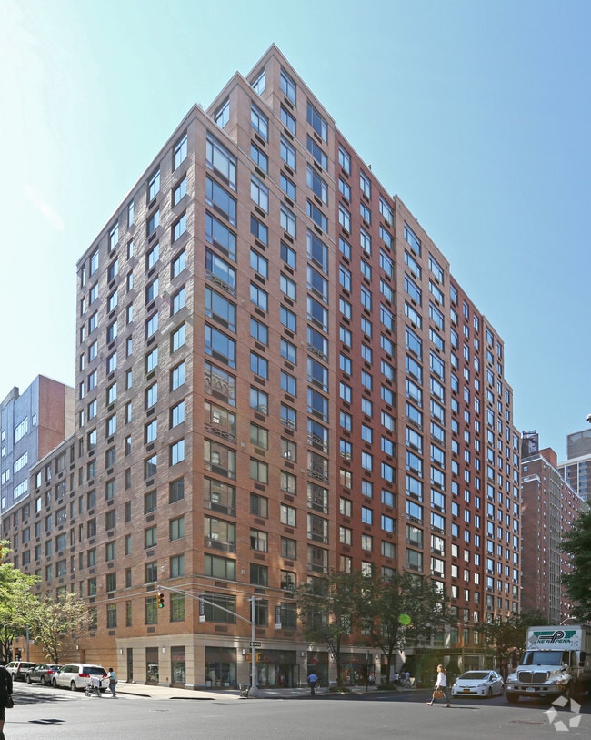 Building Photo - The Sagamore