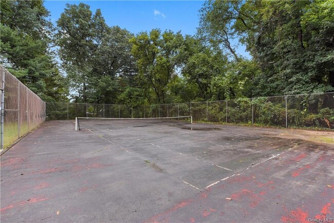 Building Photo - 100 Chateau Ln