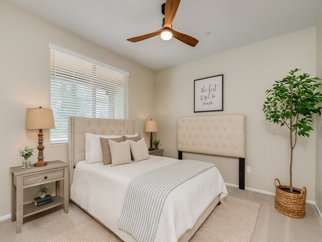 Building Photo - Amazing 2 Story with 4-Bedroom, 2.5-Bath H...