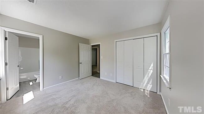 Building Photo - **Cozy Updated Bungalow near Downtown Durham**