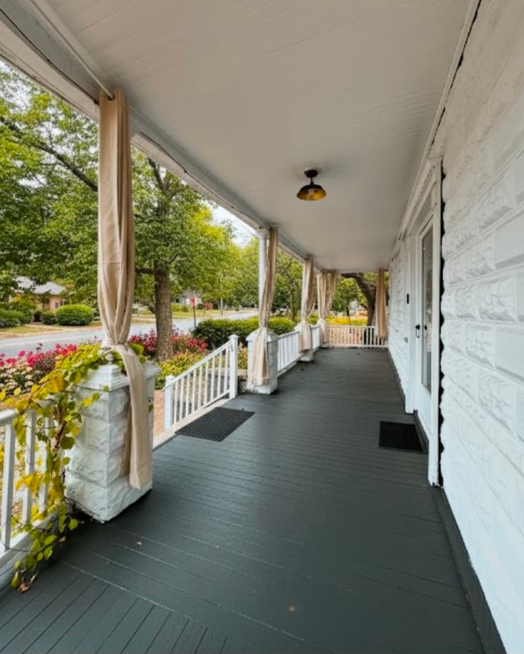 Building Photo - 133 Grant Ave