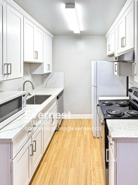 Building Photo - 5334 Monterey Rd