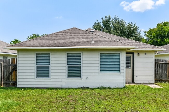 Building Photo - 20515 Fairworth Pl Ln