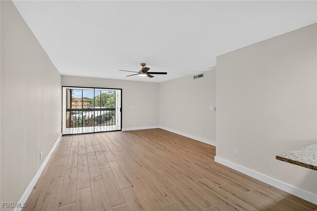 Building Photo - 6136 Whiskey Creek Dr