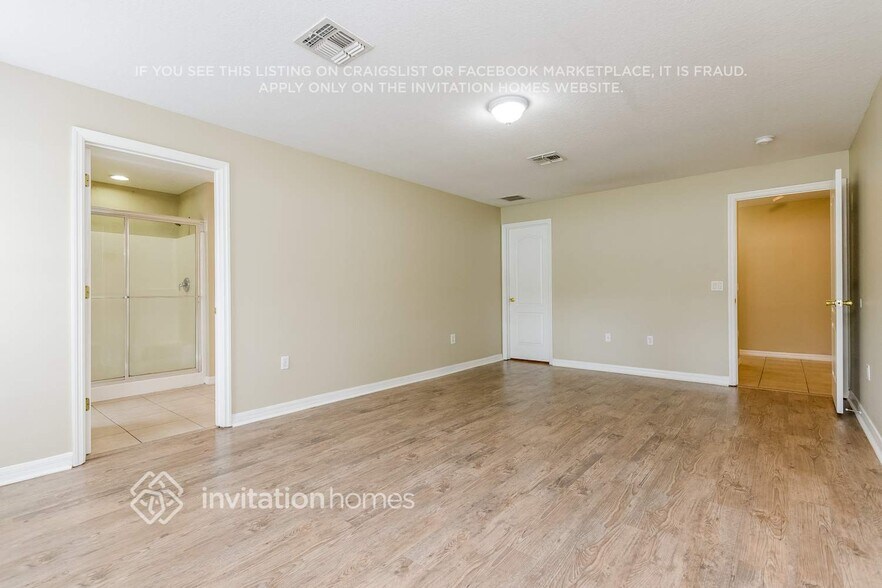 Building Photo - 1129 Hacienda Cir