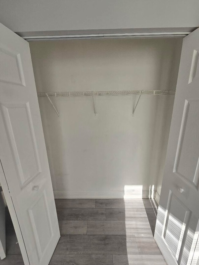 Building Photo - 715 Sugar Bay Way