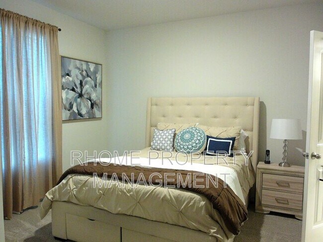 Building Photo - 9926 Stretford Rd