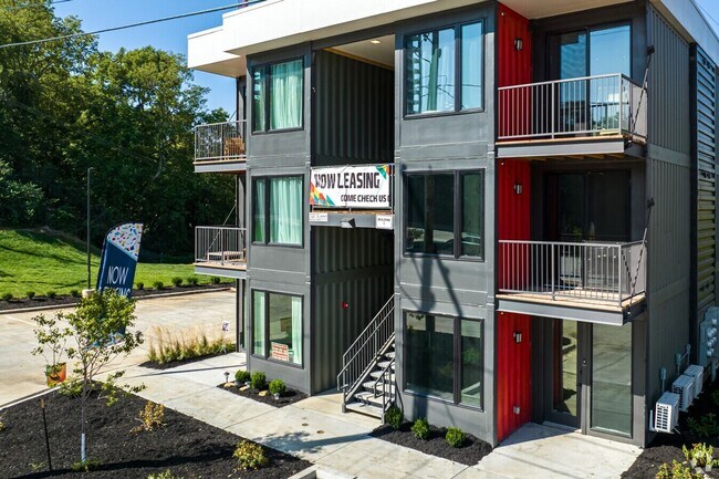 Primary Photo - Signal Hill Studios