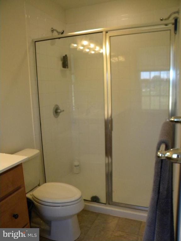 Building Photo - 652 E Chestnut St