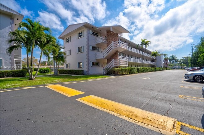 Primary Photo - 700 Layne Blvd