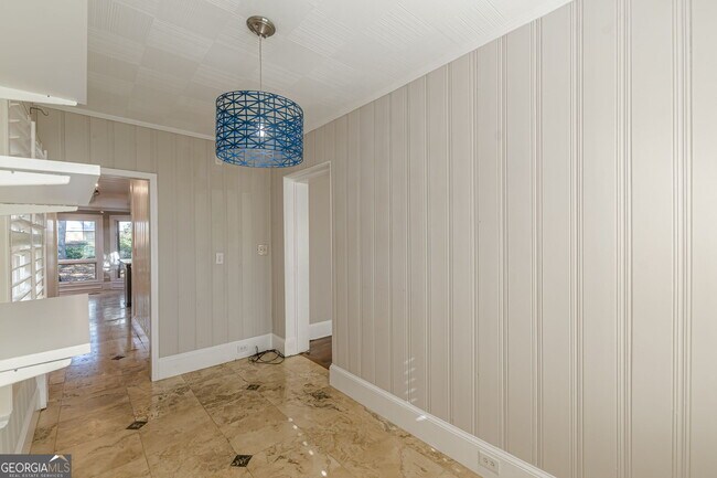 Building Photo - 1957 Walker Ave