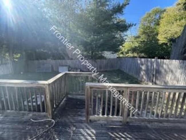 Building Photo - Charming 2 Bedroom Duplex – Don’t Miss Out!
