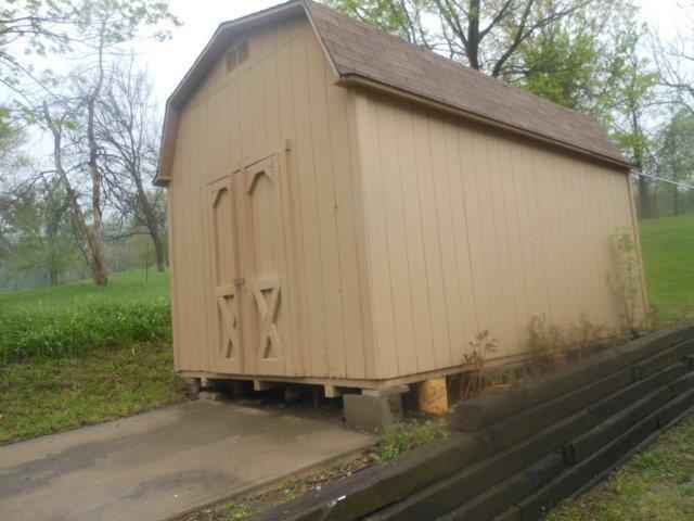 Building Photo - AVAILABLE NOW!!!! Large Lot and Northland ...