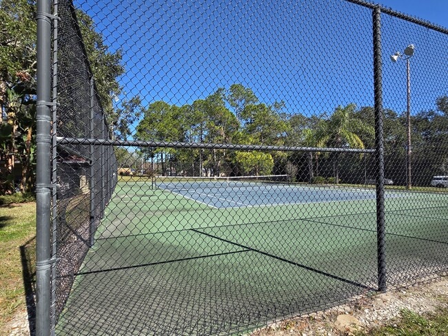 Building Photo - 2690 Coral Landings Blvd