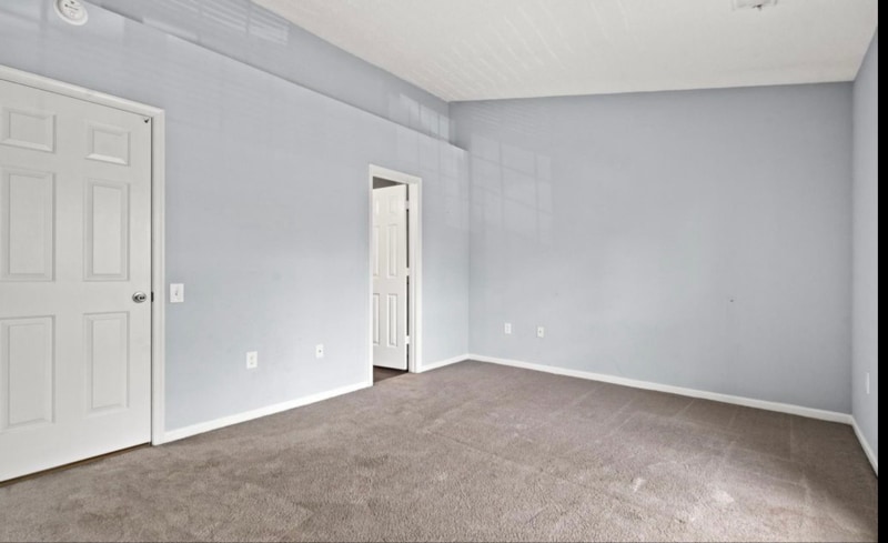 Building Photo - 7136 Strawn Ct