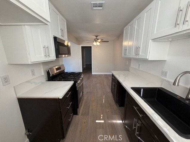 Building Photo - 1309 Vía Santiago