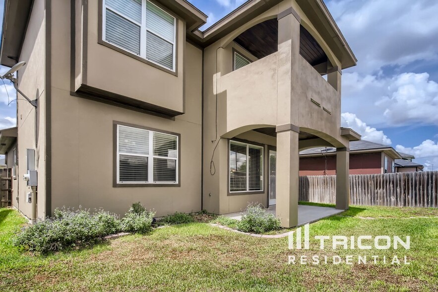 Building Photo - 3910 Bogie Way