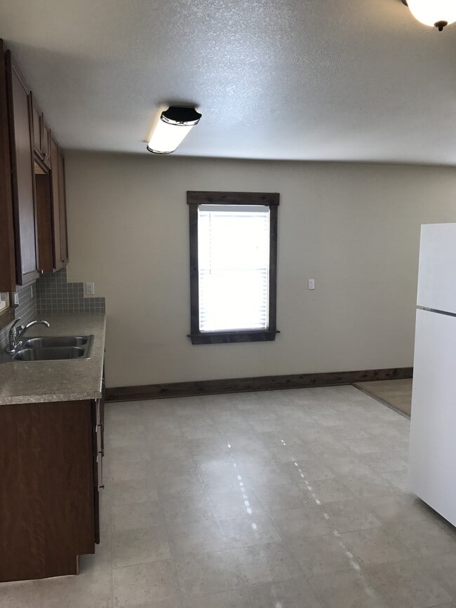 Building Photo - Charming remodeled 1 bedroom home in Windsor