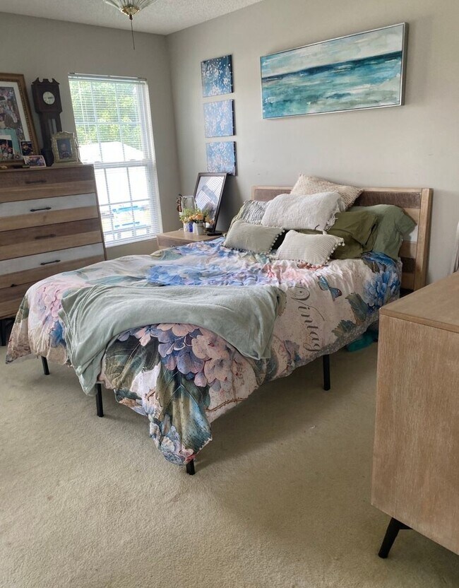 Building Photo - Charming 3BR House in High Point