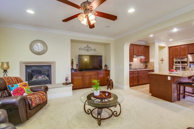 Building Photo - 452 Taylor Dr