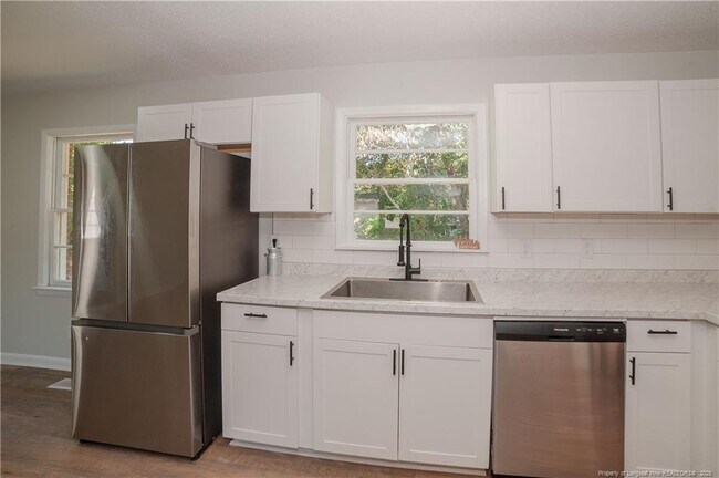 Building Photo - 5512 Lariat Ct