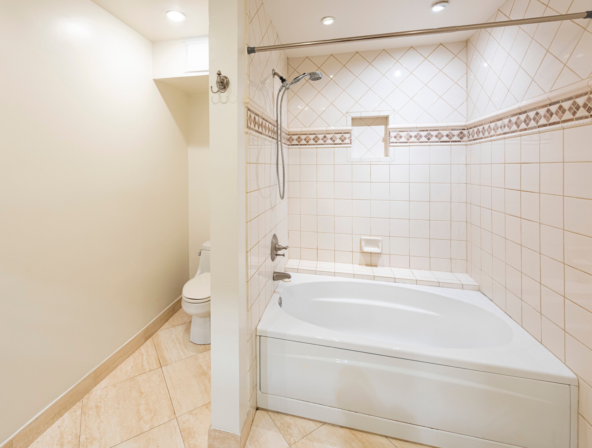 Building Photo - 2201 Via Carrillo