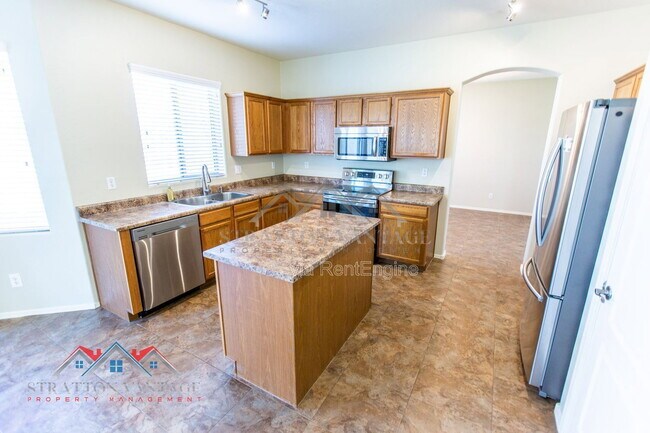 Building Photo - 17932 W Caribbean Ln